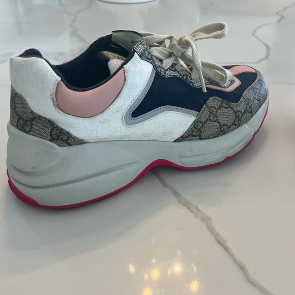 Gucci Women\'s Sneakers - Pink, Blue, Beige